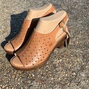 BORWN BORN HEELS “DIAMOND”